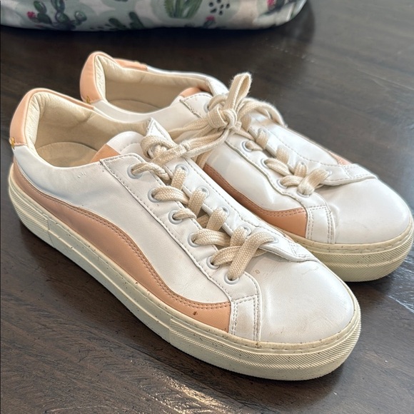 Soludos 8 Yebo Plant Based Vegan Leather Sneaker White and Pink - Picture 9 of 12